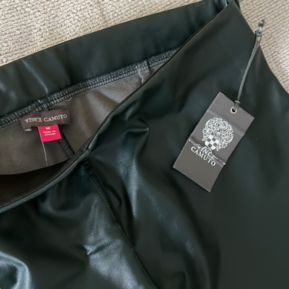 Vince Camuto 💚 - Picture 3 of 7